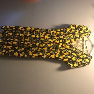 Women’s size US M dress